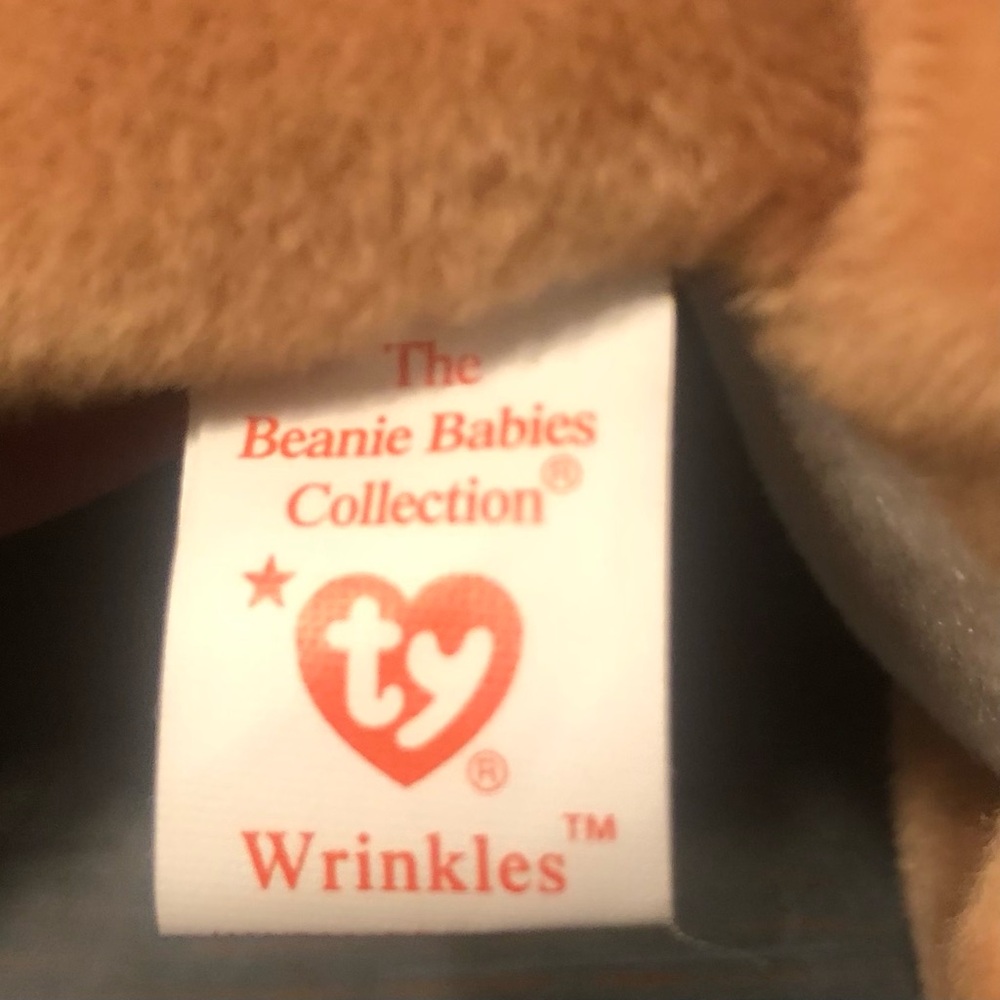 ty Wrinkles Beanie Babies - Brown and White Plush Dog Toy with Floppy Ears - Picture 9 of 10